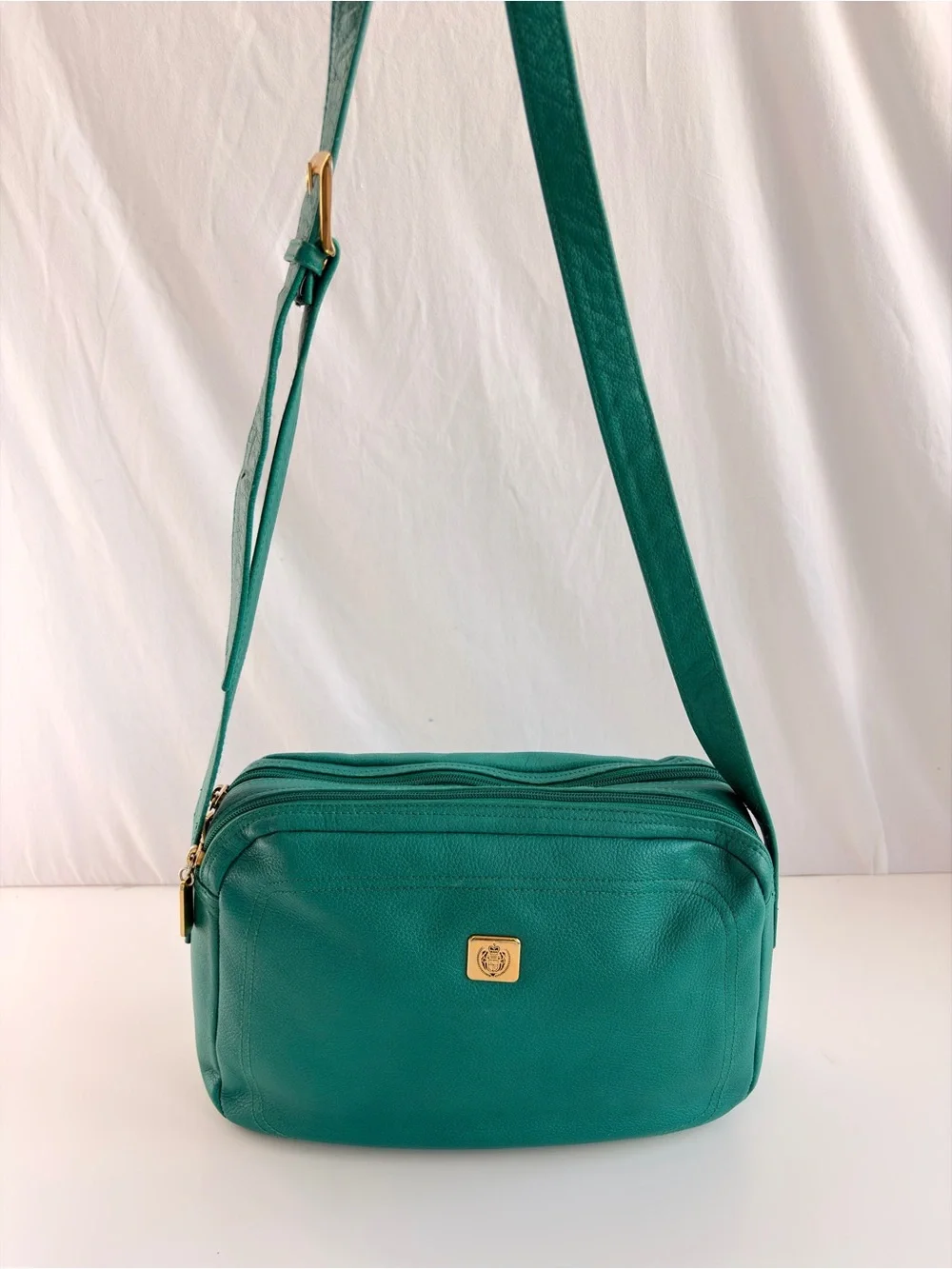 Liz Claiborne Teal Green Leather Crossbody Shoulder Bag Purse Vintage 1980/90s.